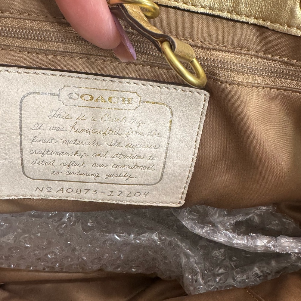 Coach Chrysanthemum or Peony Appliqué bag - Picture 10 of 15